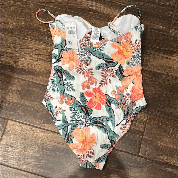 Roxy Orange and White One Piece Swimsuit Classic Cut - Picture 6 of 7